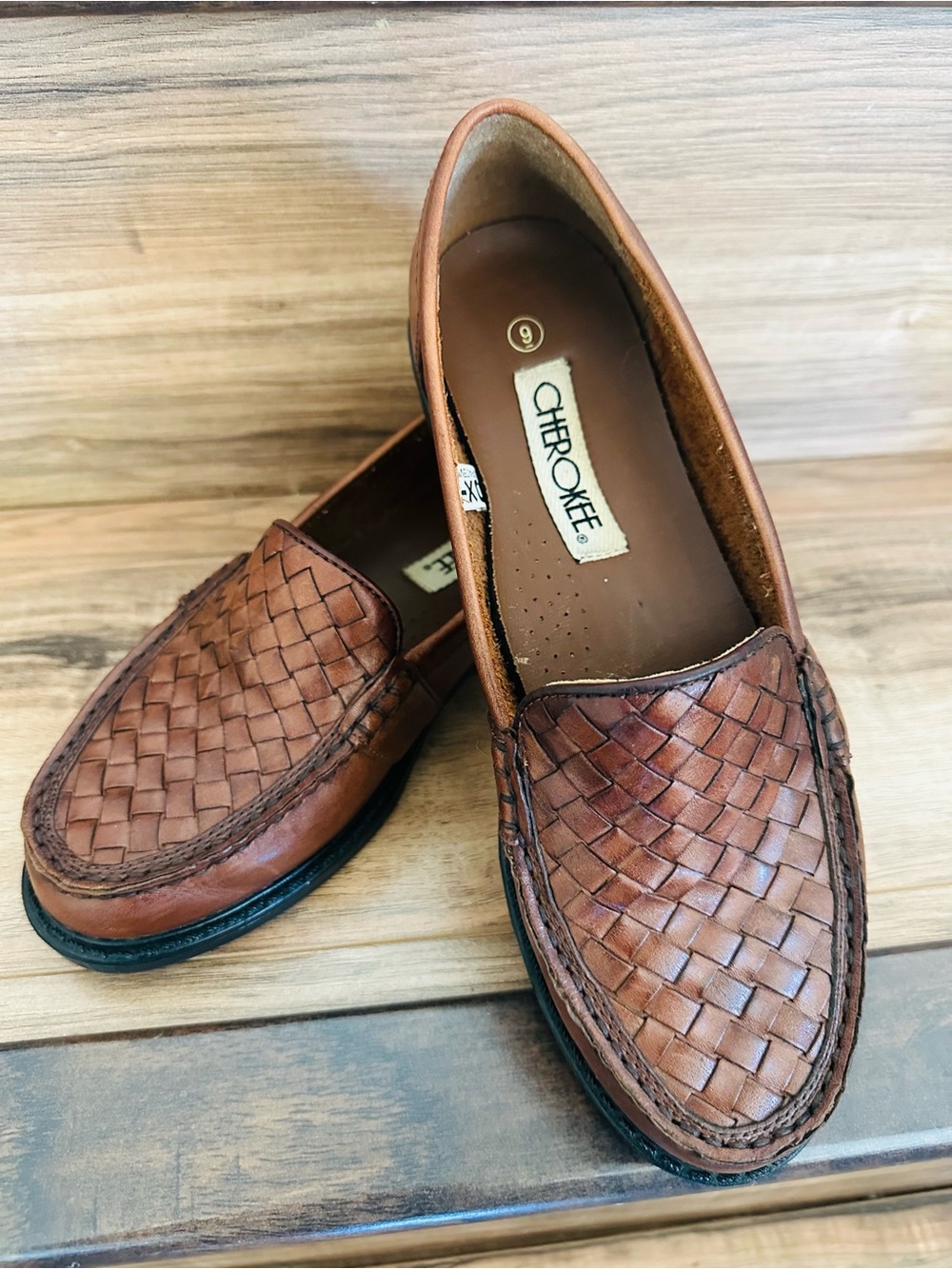 Cherokee women’s Woven Leather Loafers in Brown size 9
